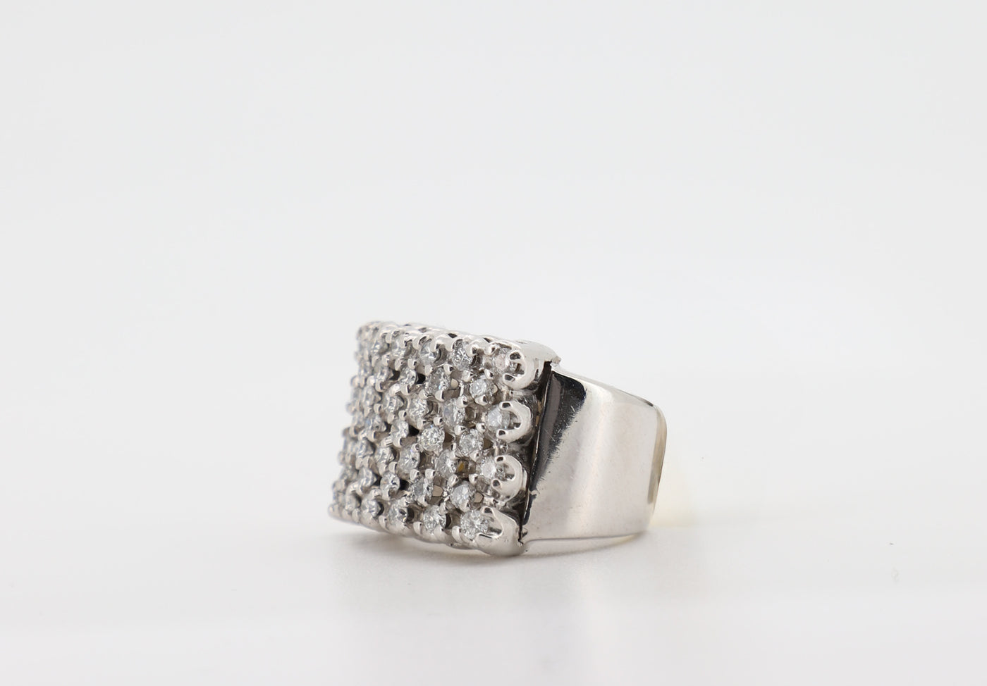 14K White Gold 2 Carat Round Cut Diamond Ring