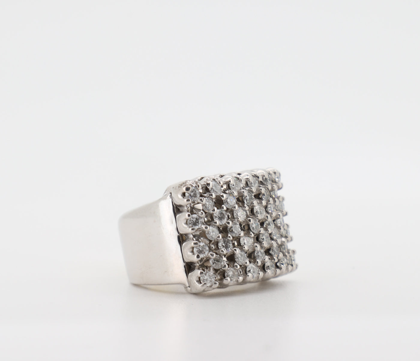 14K White Gold 2 Carat Round Cut Diamond Ring