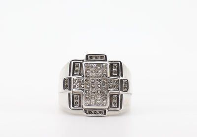 14K White Gold 2 Carat Princess & Round Cut Diamond Ring