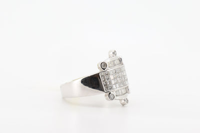14K  White Gold 2 Carat Round & Baguette Cut Diamond Ring