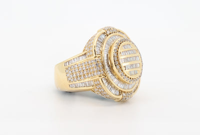 14K Gold 2.66 Carat Round & Baguette Cut Diamond Ring